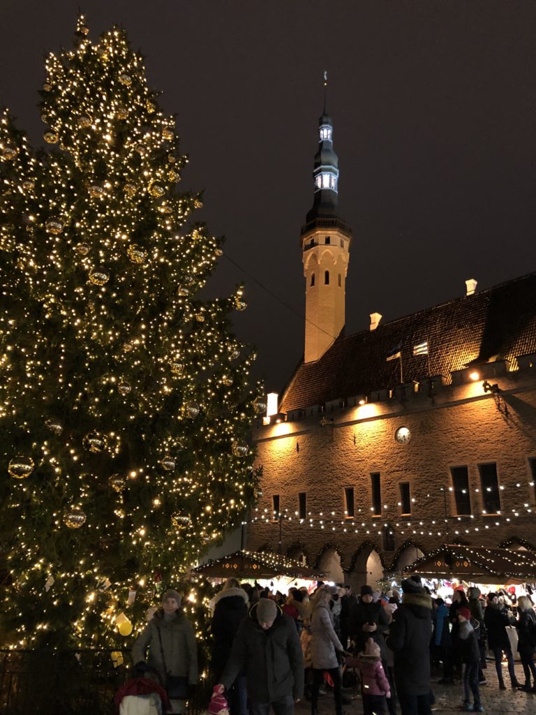 おとぎの国へトリップ エストニア タリンのクリスマスマーケットに通い詰めたレビュー ルーラブログ